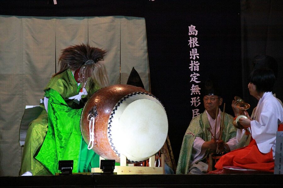 A Dozen kagura Shinto dance performance at Yurahime Shrine on Nishinoshima