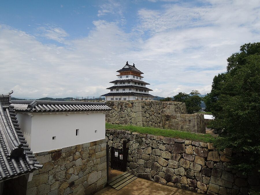 The Bitchu Yagura turret at Tsuyama Castle, faithfully reconstructed on its Edo-period base