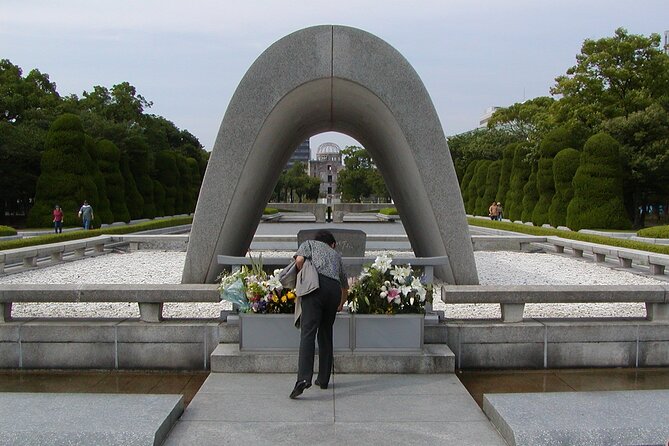 1-Day Private Sightseeing Tour in Hiroshima and Miyajima Island - Why this Hiroshima day works