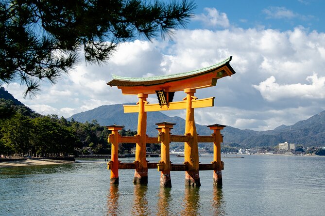 1-Day Private Sightseeing Tour in Hiroshima and Miyajima Island - Starting at Hiroshima Peace Memorial Park