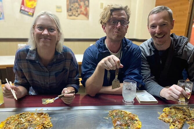 Bouldering, Sake and Food, Local Gem Hiroshima Evening Tour - An hour at pb climbing for beginners and regulars