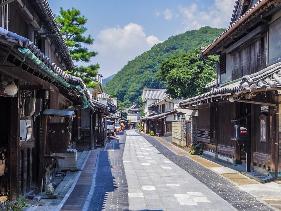 From Hiroshima: Rabbit Island and Takehara Town Tour - Okunoshima’s ruins and poison gas past