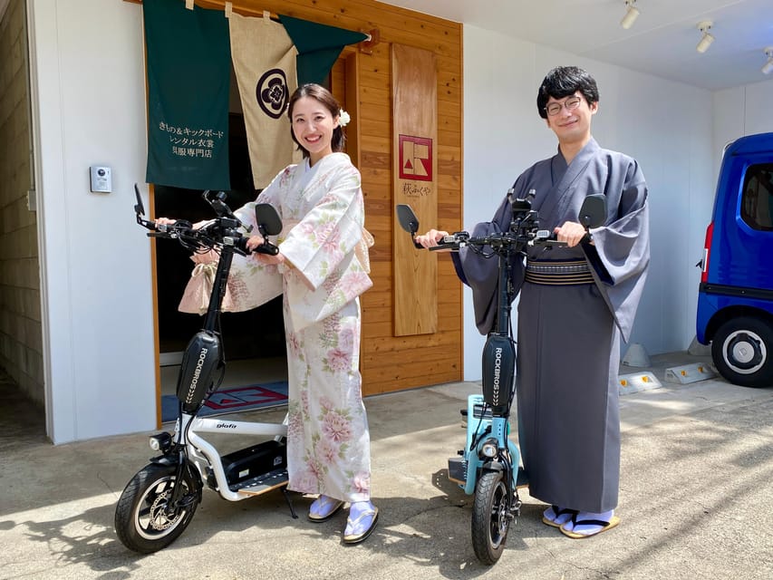 Hagi City:Ride an electric kickboard around the town of Hagi - Riding through Hagi’s castle-town streets