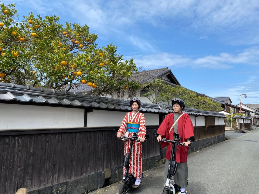 Hagi City:Ride an electric kickboard around the town of Hagi - Who will enjoy this most