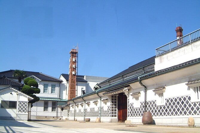 Half-Day Saijo Tour Sake Tasting and Brewery Tour in Hiroshima - Walking Saijo Brewery Street