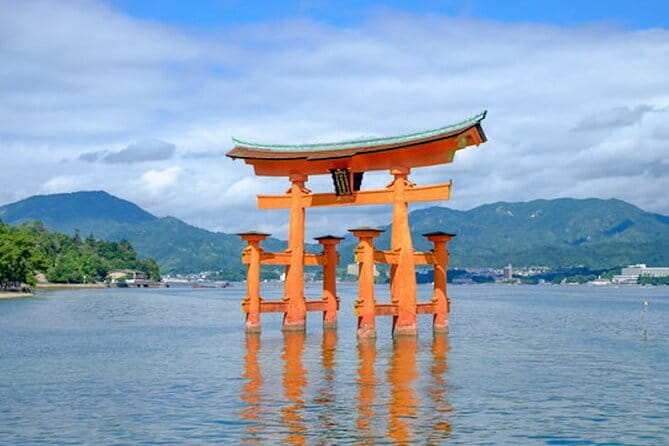 Hiroshima and Miyajima Private Custom Tour with Local Guide - Starting at Peace Memorial Park