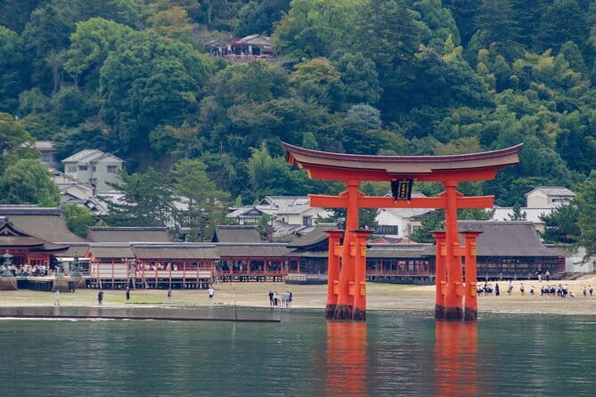 Hiroshima and Miyajima Private Guided Tour - Starting at Hiroshima Peace Memorial Park