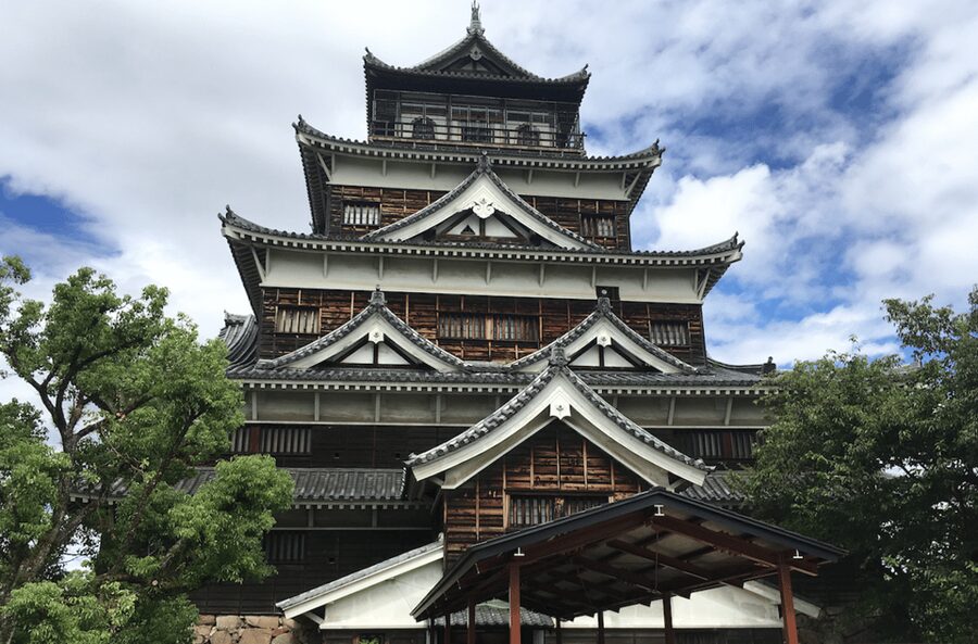 Hiroshima: Best of Hiroshima Guided Bike Tour - A quiet riverside ride to the Peace Park