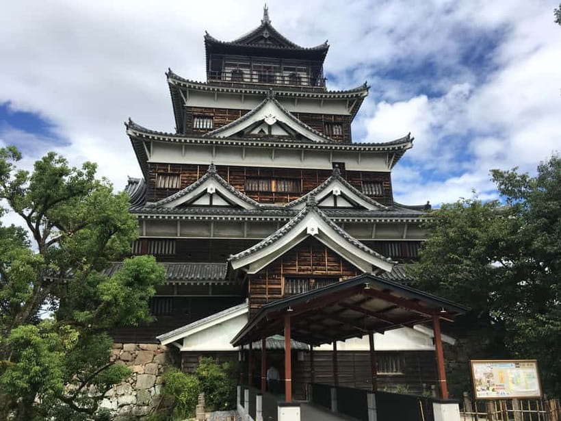 Hiroshima: City and Miyajima Bike and Boat Tour - Why this tour works as a one-day introduction