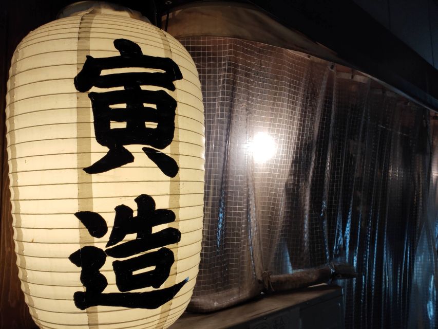 Hiroshima: Food and Culture Guided Walking Tour with Dinner - The guide is the heart of the evening