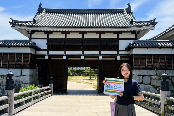 Hiroshima Highlights Custom Private Walking Tour with local guide - Shukkeien Garden and Hiroshima Castle