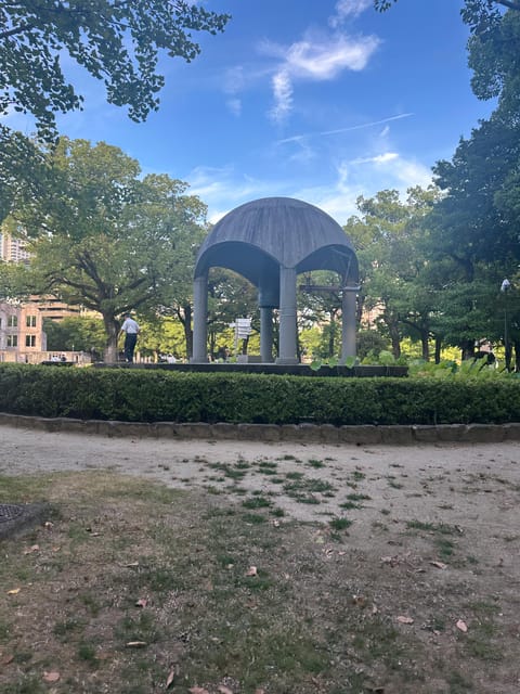Hiroshima; Hiroshima Peace Memorial Museum and Castle Tour - Walking through Peace Memorial Park
