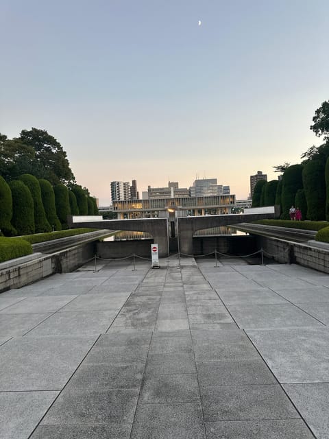 Hiroshima; Hiroshima Peace Memorial Museum and Castle Tour - Pace, access, and what to bring