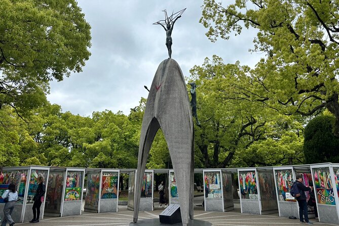Hiroshima History and Evening Walk - Atomic Bomb Dome and the shape of memory