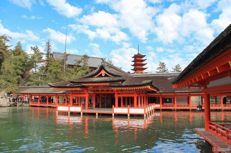 Hiroshima: History and Hidden Gems Tour - What Awais adds to the experience