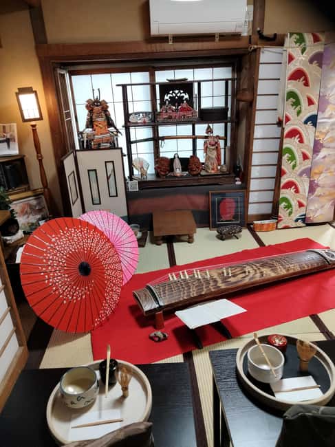 Hiroshima: Kimono, Koto, and Simple Tea Ceremony Experience - Hearing the koto and trying it yourself