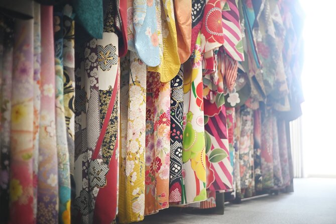 Hiroshima Kimono Rental and Photo Shoot - Outdoor photography costs extra