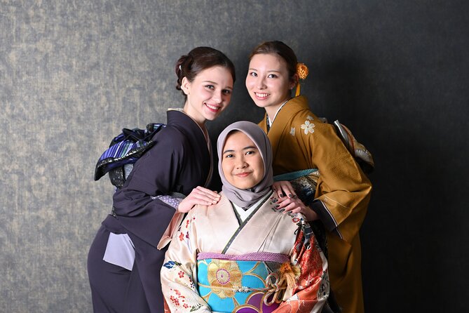 Hiroshima Kimono Rental and Photo Shoot - The $213.76 price and what you receive