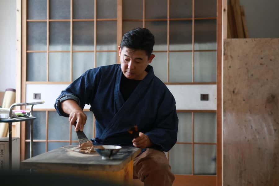 Hiroshima Lacquer Studio Tour & Workshop With a Gift - Why this Hiroshima workshop feels different
