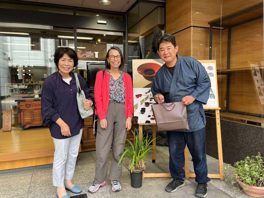 Hiroshima Lacquer Studio Tour & Workshop With a Gift - The G7 connection adds real meaning