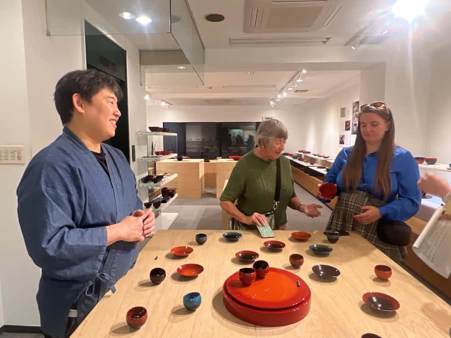 Hiroshima Lacquer Studio Tour & Workshop With a Gift - The included gift and what it means