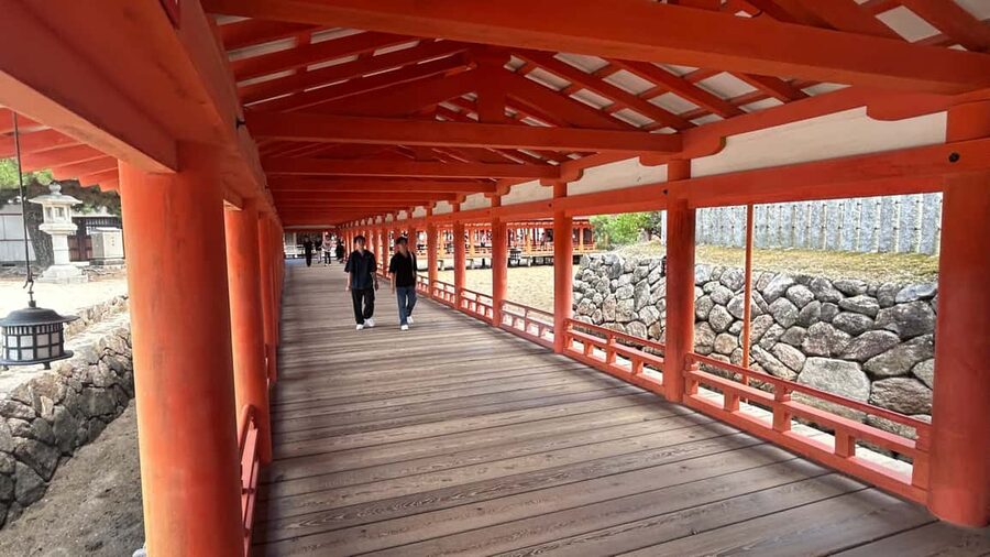 Hiroshima & Miyajima 6.5h Guided Tour – Dome, Park & Shrine - Key points to know before booking