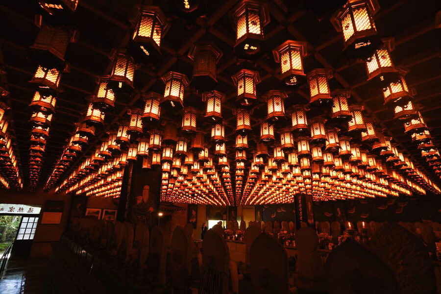 Hiroshima: Miyajima Half-day Historical Walking Tour - What the $106 price really covers