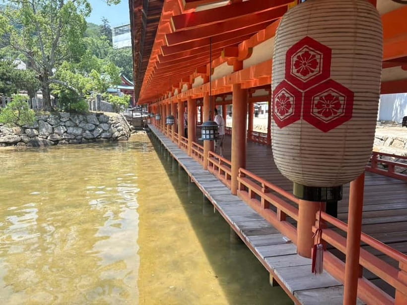 Hiroshima: Miyajima Island Half-Day Tour with Guide - Omotesando, deer, and the first local flavors
