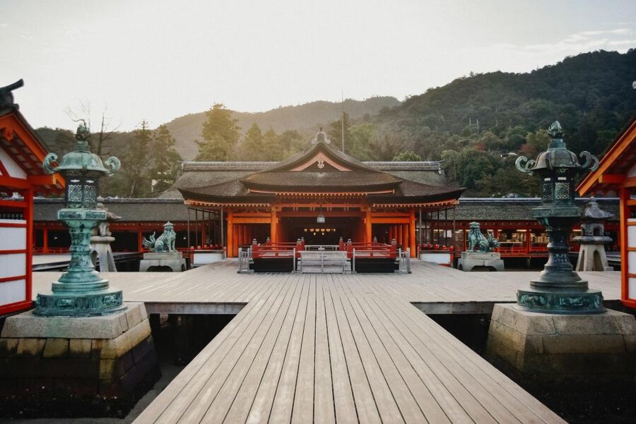 Hiroshima: Miyajima Peace Memorial Icons of Peace and Beauty - Why this Hiroshima and Miyajima combination works