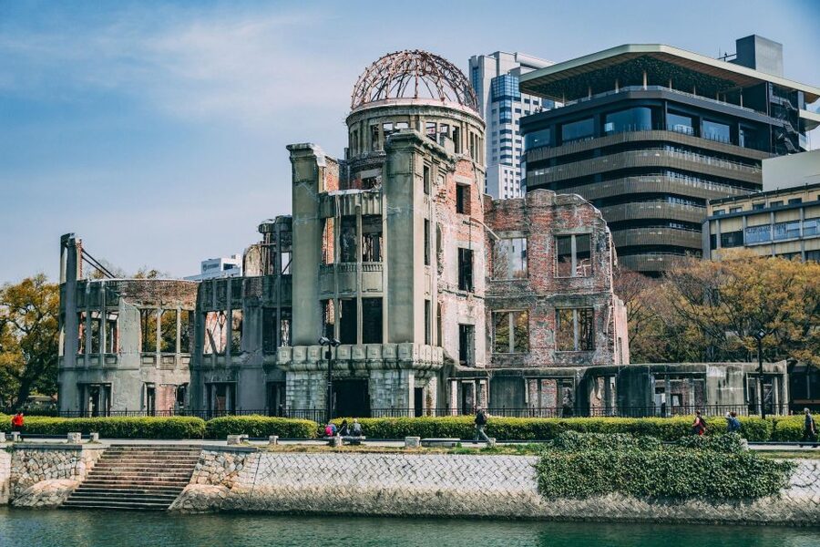 Hiroshima: Miyajima Peace Memorial Icons of Peace and Beauty - Senjokaku Pavilion and Miyajima’s quieter side