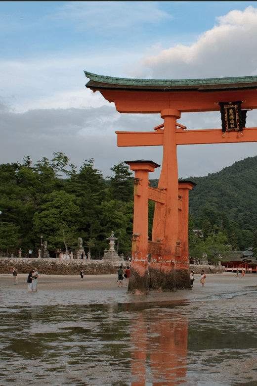 Hiroshima & Miyajima tour with English/Spanish Speaker Guide - Lunch With Freedom to Choose