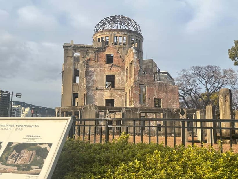 Hiroshima: Peace Memorial Park and Atomic Bomb Dome Tour - Why a guided walk matters in Hiroshima