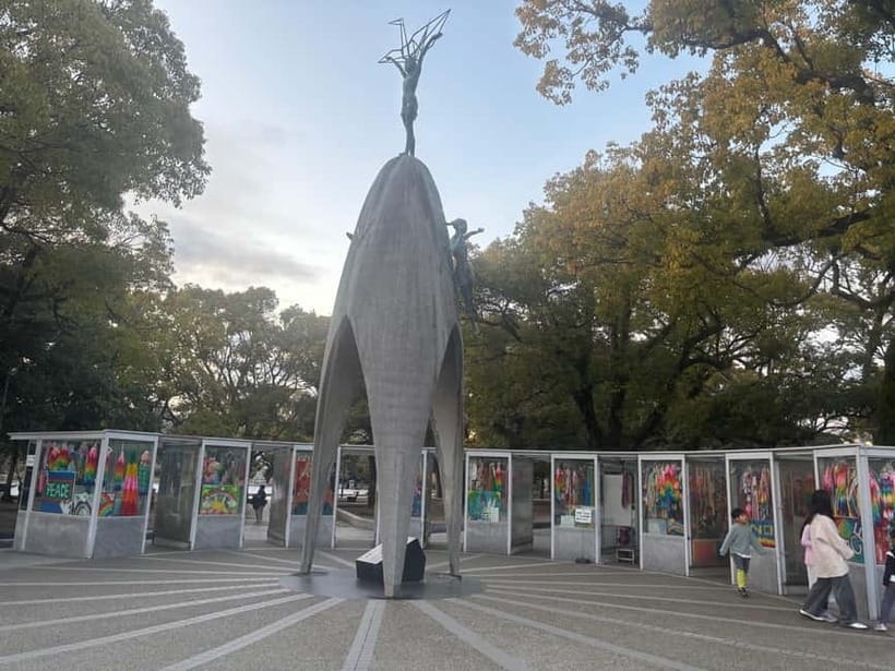 Hiroshima: Peace Memorial Park and Atomic Bomb Dome Tour - Aioi Bridge and the route toward the Dome