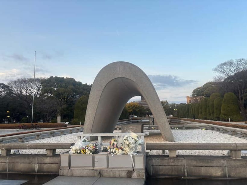 Hiroshima: Peace Memorial Park and Atomic Bomb Dome Tour - Seeing the Atomic Bomb Dome with context