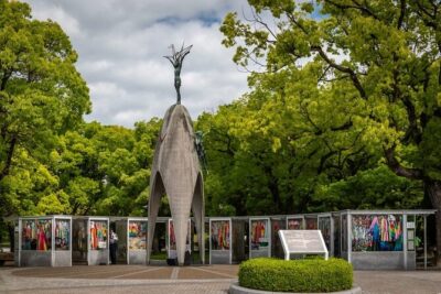 Hiroshima Peace Memorial Park & Hiroshima Castle: A Scenic Walk - Walking through Peace Memorial Park