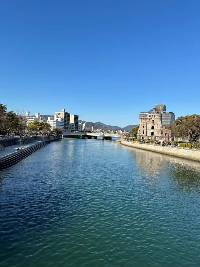 Hiroshima: Private City Highlights Walking Tour - Walking to Hiroshima Castle