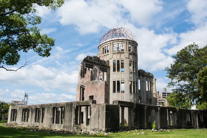 Hiroshima Private Tour with a Local - Highlights & Hidden Gems - The Peace Memorial Park and Atomic Bomb Dome