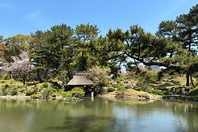 Hiroshima’s Heart: A 4-Hour Private Storytelling Walk - Shukkeien Garden: a quiet first hour