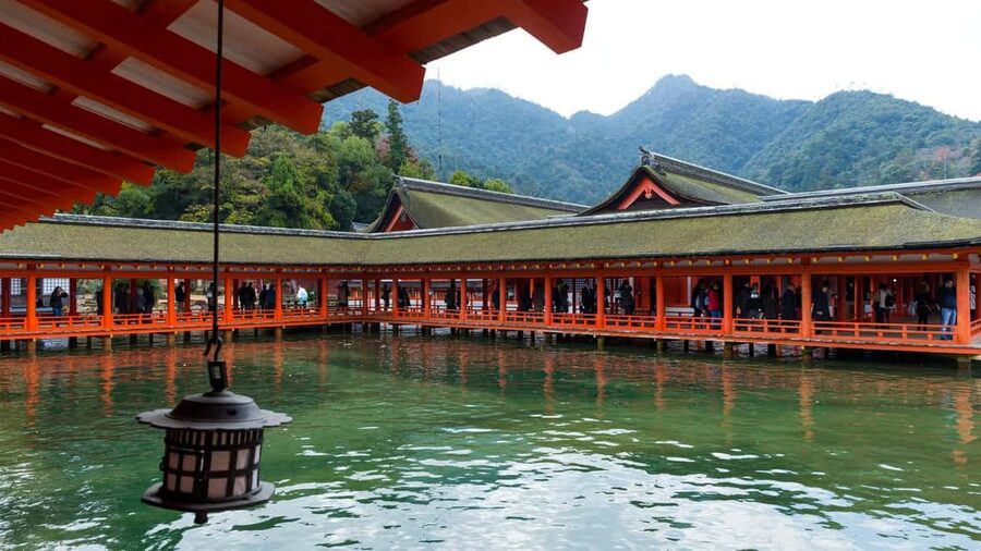 Hiroshima to Miyajima: Private Custom Tour with Ferry Ride - Why a private Miyajima day can be worth it