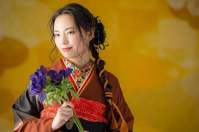 Kimono & Self Photo shoot Experience near tourist attractions - Taking portraits without a photographer