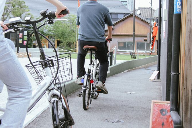 Kurashiki History and Culture Guided Cycling Tour - At Sakazuyaki Kamamoto with Kensaku Okamoto