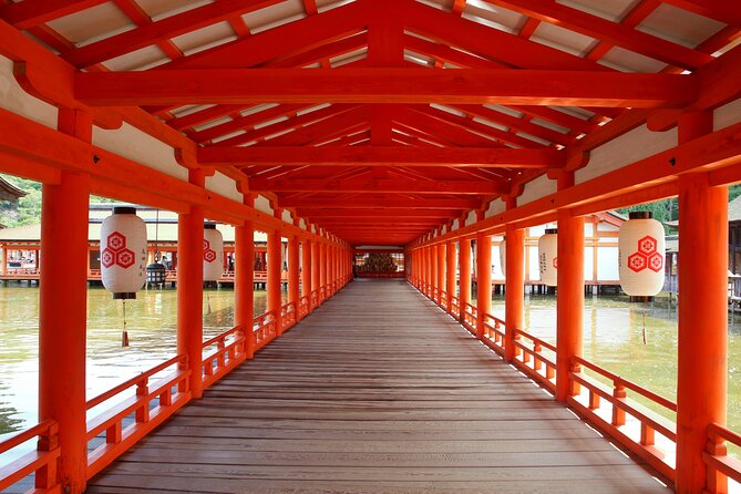 Miyajima Exploring Highlights and Sunset Cruise - Omotesando Street for one hour