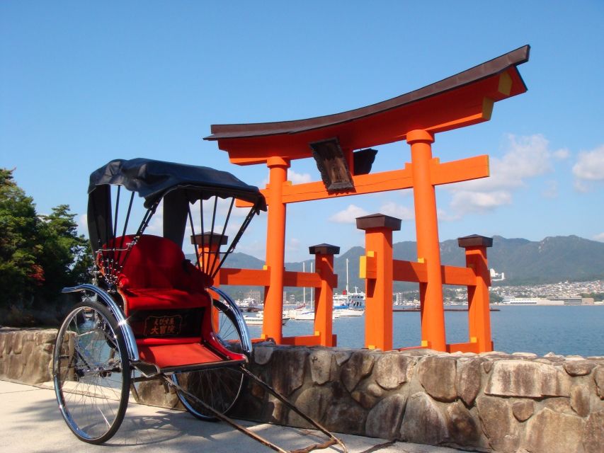 Miyajima: Private Rickshaw Tour to Itsukushima Shrine - Old town streets, townhouses, and the shopping arcade