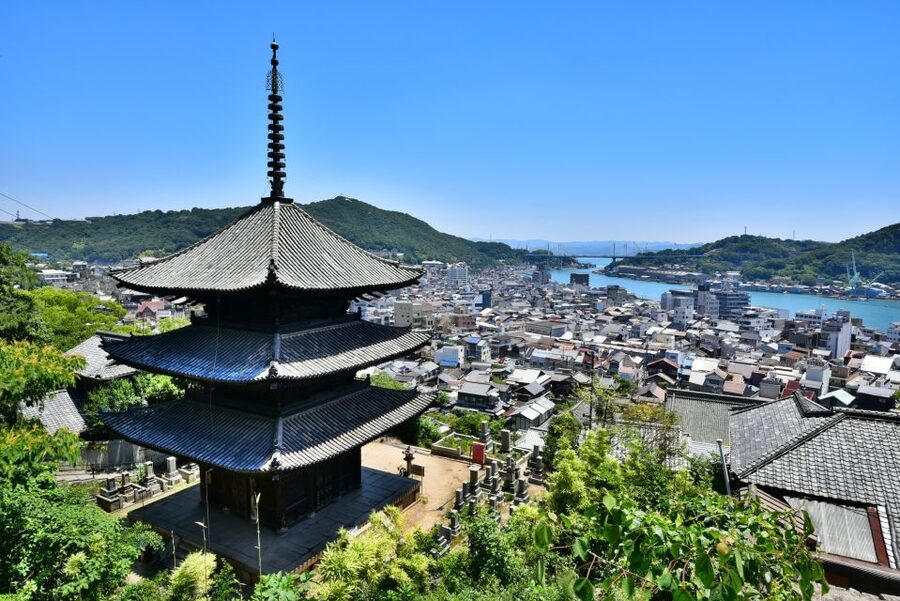 Onomichi: Private Walking Tour with Local Guide - Senko-ji gives you the classic Onomichi view