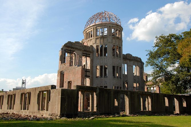 Peaceful Hiroshima & Miyajima UNESCO 1 Day Bus Tour - Hiroshima Castle and the city’s earlier story