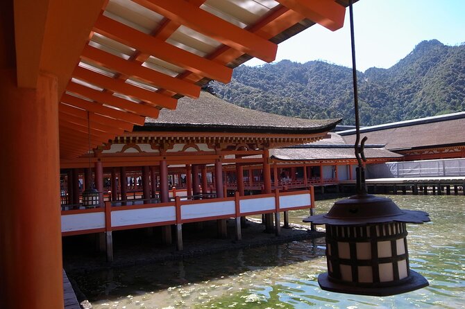 Private Full Day Hiroshima Tour - Itsukushima Shrine and Miyajima’s floating torii gate