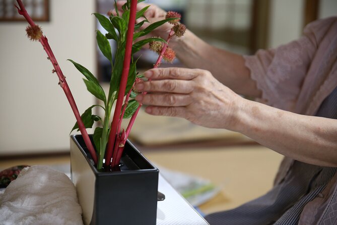 Special Ikebana Experience Guided by an Ikebana Master, Mrs. Inao - Starting at Sumire Florist in Achi
